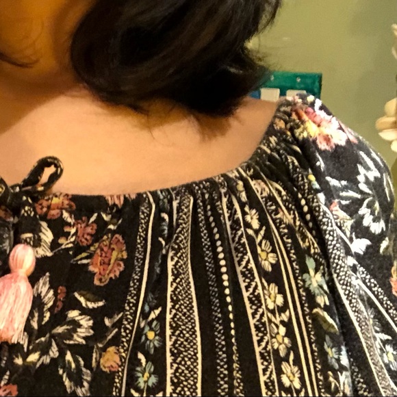 XL flower printed flowy top. for girls ages 10-12. - Picture 3 of 4